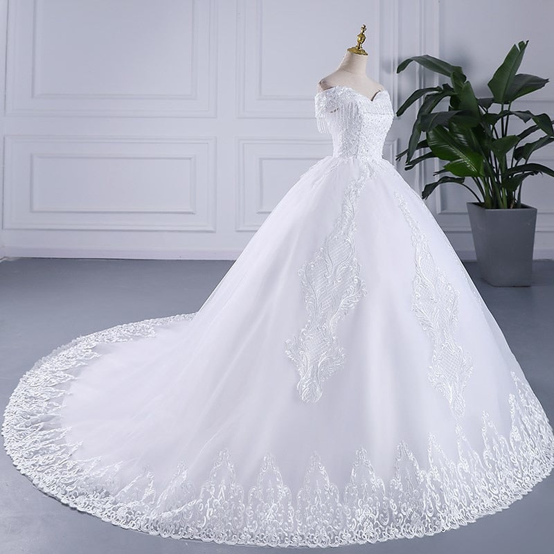 Luxury Crystal Beaded Wedding Dresses New Plus Size White Cap Sleeve Wedding Gown Pretty Lace On Neck Africa Style Wedding Dress