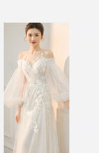 Load image into Gallery viewer, Lace Up Wedding Dress Simple Lantern Sleeve Lace Applique Bridal Dress
