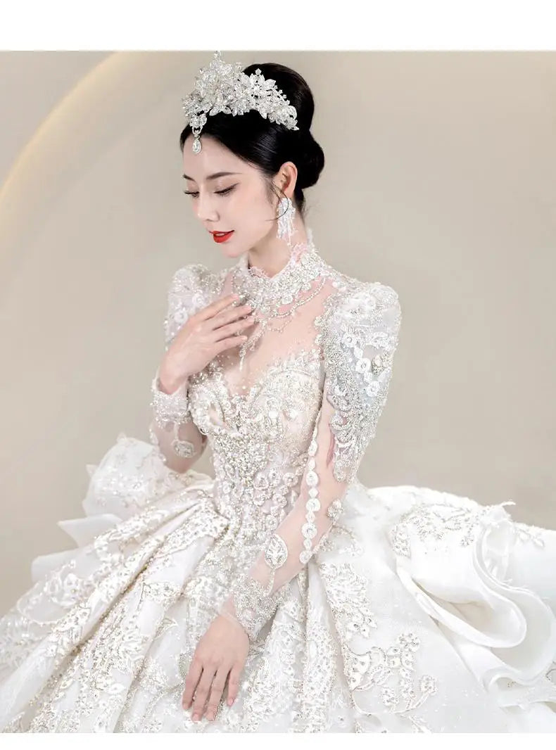 Retro Exquisite Long Sleeves Vintage Lace Appliques Beading Bridal Gown