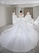 Load image into Gallery viewer, Off The Shoulder Wedding Dress Lace Applique Boat Neck Bridal Dress Ball Gown With A Big Tail
