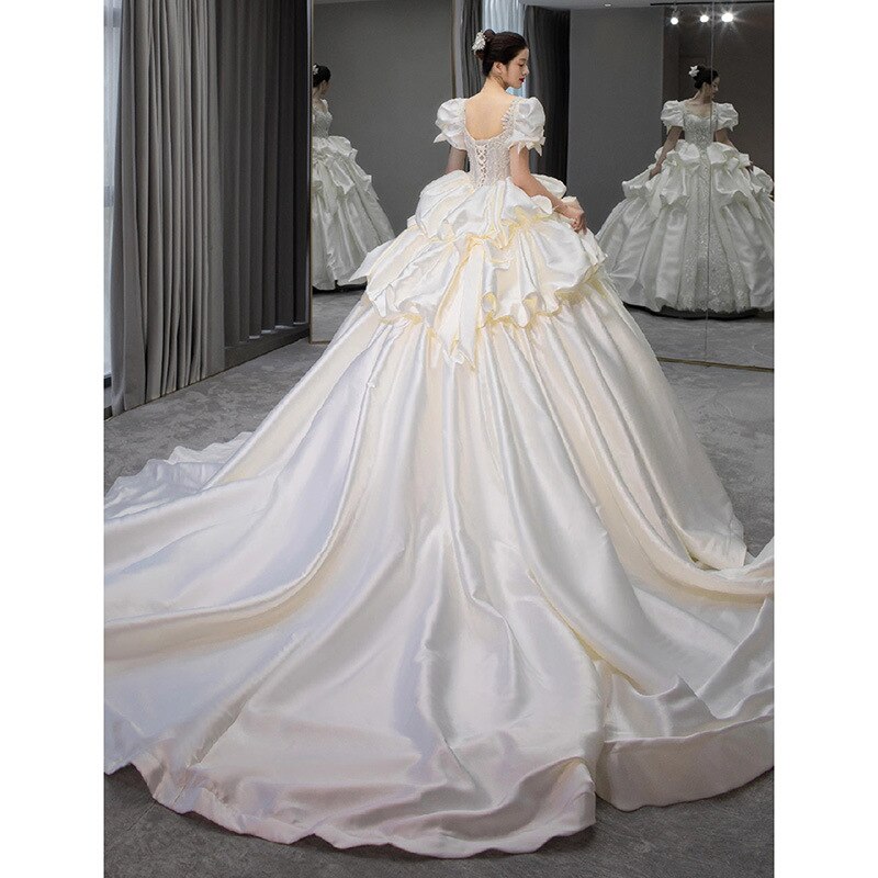 Satin Wedding Dress Lace Beading Shinny Lantern Sleeve Bridal Dress