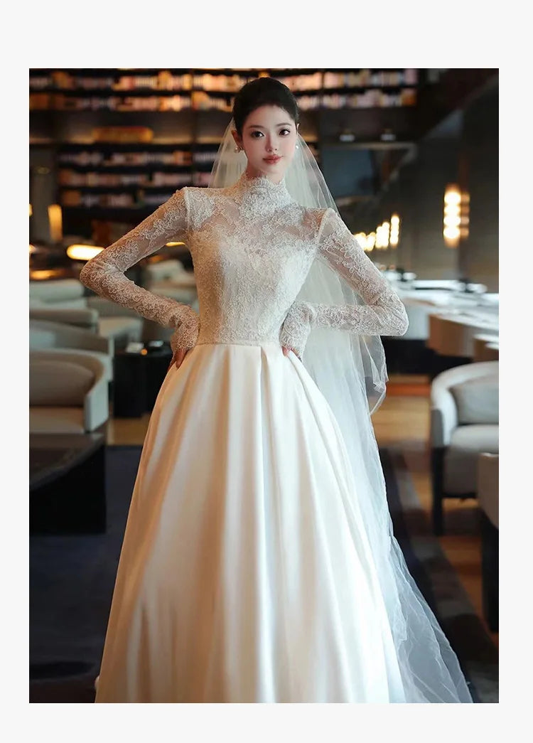 Simple Long Sleeve Wedding Dresses Elegant Lace Appliques Bridal Dress Court Train