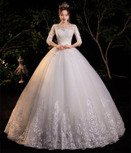 Load image into Gallery viewer, Half Sleeve Empire Illusion Wedding Dress For Pregnant Ball Gown 2023 Lace Embroidery
