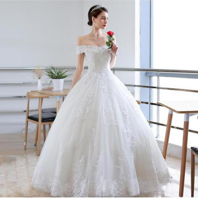 2023 Off White Sexy Boat Neck Wedding Dress Beautiful Lace Flower Ball Gown Off The Shoulder Princess Bridal Dress Custom Made