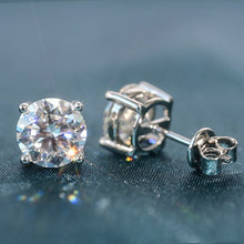 Load image into Gallery viewer, 0.1-3CT Test Passed Moissanite Studs Earrings
