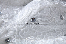 Load image into Gallery viewer, Free Shipping New 2016 White Wedding dresses Fashion Bride Wedding frocks Princess Wedding gowns Lace Sexy Vestidos De Novia H46
