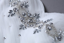 Load image into Gallery viewer, HOT Free shipping white princess wedding dress 2015 plus size fashionable cheap bride Vestidos De Novia wedding gown Y228
