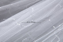 Load image into Gallery viewer, Free shipping new wedding dress 2015 plus size lace wedding dress cheap wedding gown frock Vestidos De Novia Bridal dress HS143
