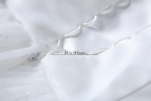 Load image into Gallery viewer, Free shipping new wedding dress 2015 plus size lace wedding dress cheap wedding gown frock Vestidos De Novia Bridal dress HS143
