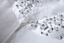 Load image into Gallery viewer, Free shipping 2016 Romantic Tulle White Wedding Dresses Luxury Bride Vestidos De Novia Princess Wedding Frocks Ball Gowns HS581
