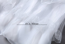 Load image into Gallery viewer, Free shipping wedding dresses 2015 pears white plus size lace elegant wedding dress cheap China gowns Vestidos De Novia HS154

