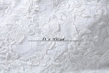 Load image into Gallery viewer, Free shipping 2017 Summer Sleeves Lace Boat Neck Wedding Dresses Plus size Princess Bride Gowns Vestidos De Novia HS252
