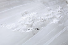Load image into Gallery viewer, Free Shipping Boat neck Vestidos De Novia Off white dress Bridal Ball gowns Sleeveless Frocks Elegant Wedding dresses IY029
