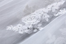 Load image into Gallery viewer, Free Shipping Boat neck Vestidos De Novia Off white dress Bridal Ball gowns Sleeveless Frocks Elegant Wedding dresses IY029
