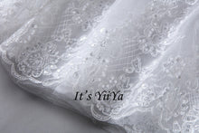 Load image into Gallery viewer, 2017 New Arrival Free Shipping Off white Wedding dresses Boat Neck Bridal Ball gowns Half Sleeve Frocks Vestidos De Novia IY022
