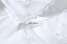 Load image into Gallery viewer, Free shipping 2016 V-neck White Bride Princess Fashion Vestidos De Novia Bride Wedding Ball Gowns Cheap Wedding Frocks HS227
