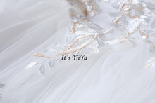 Load image into Gallery viewer, 2017 New Free shipping Strapless Sleeveless Wedding Dresses Plus size Ball Gowns Appliques Frocks dress Vestidos De Novia IY009
