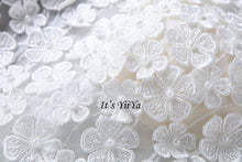 Load image into Gallery viewer, Free Shipping Wedding dresses O-neck Vestidos De Novia Off white dress Bridal Ball gowns Long sleeve Frocks Appliques IY031
