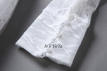 Load image into Gallery viewer, Free Shipping Wedding dresses O-neck Vestidos De Novia Off white dress Bridal Ball gowns Long sleeve Frocks Appliques IY031
