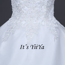 Load image into Gallery viewer, 2017 New Arrival Free Shipping Off white Wedding dresses Strapless Bridal Ball gowns Sleeveless Frocks Vestidos De Novia IY021

