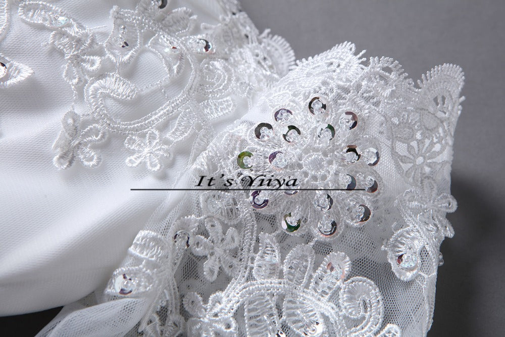 Free shipping 2017 Summer Half Sleeves Lace Boat Neck Wedding Dresses Plus size Princess Bride Gowns Vestidos De Novia HS259