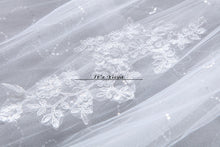 Load image into Gallery viewer, Free shipping New 2017 Summer O-neck Lace Simple Wedding Dress Plus size Princess Bride Frocks Vestidos De Novia HS249
