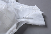 Load image into Gallery viewer, Free shipping New 2017 Summer O-Neck Short Sleeves Wedding Dresses Plus size Princess Bride Gowns Vestidos De Novia HS253
