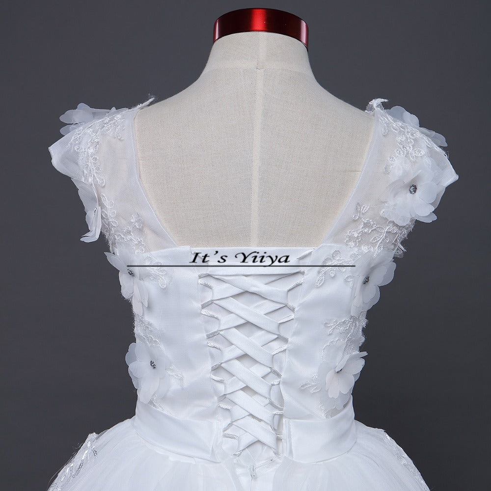 Free shipping 2017 new Bridal White wedding dress V-neck Flowers Lace up Princess Gowns Bride Frocks Vestidos De Novia HS221
