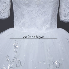 Load image into Gallery viewer, Free shipping New 2017 Summer Boat Neck Lace Half Sleeve Wedding Dresses Plus size Princess Bride Frocks Vestidos De Novia HS247

