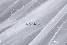 Load image into Gallery viewer, Free shipping New 2016 Wedding Dresses Sexy Lace White Wedding Ball Gowns Wedding Frocks Wedding Dress Vestidos De Novia H82

