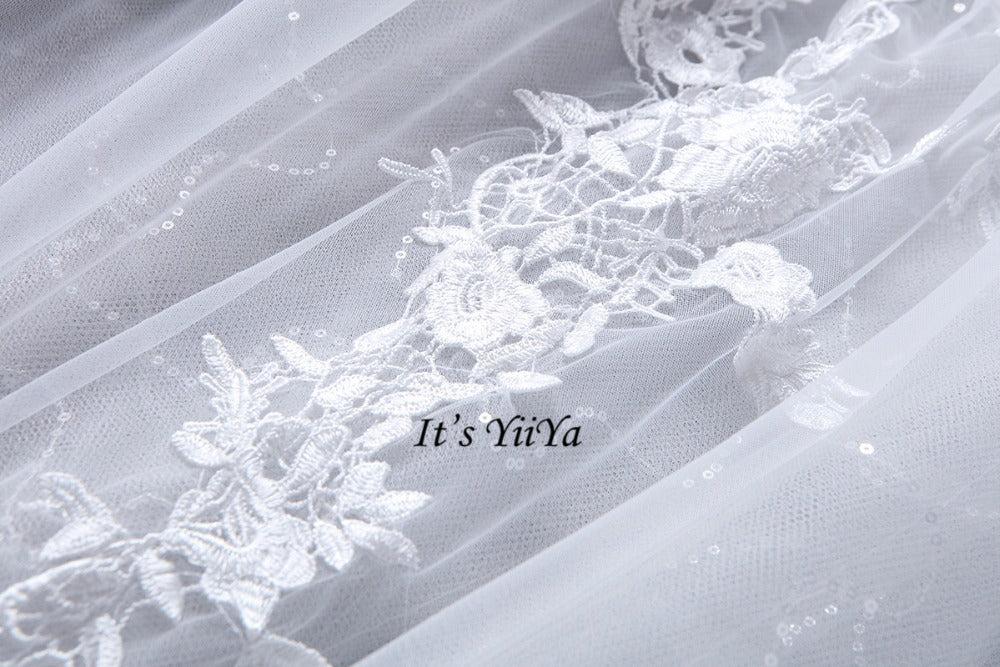 Free Shipping Long train Wedding dresses O-neck Vestidos De Novia Off white dress Bridal Ball gowns Long sleeve Frocks IY033