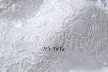 Load image into Gallery viewer, Free shipping Korean Style Train dresses off White Wedding dress Full sleeve high-neck Vestidos De Novia Classic Frock IY003
