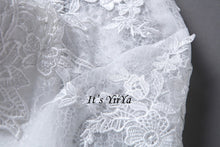 Load image into Gallery viewer, Free shipping Korean Style Train dresses off White Wedding dress Full sleeve high-neck Vestidos De Novia Classic Frock IY003
