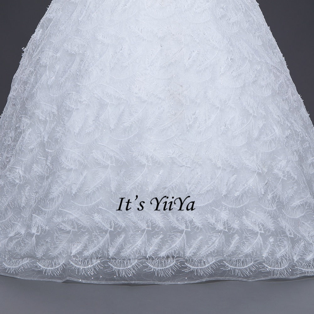 Free Shipping Long train Sleeveless Wedding dresses V-neck Vestidos De Novia Off white dress Bridal Ball gowns Frock IY036