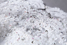 Load image into Gallery viewer, Free Shipping Half sleeve Wedding dresses O-neck Vestidos De Novia Off white dress Bridal Ball gowns Long train Frocks HS620

