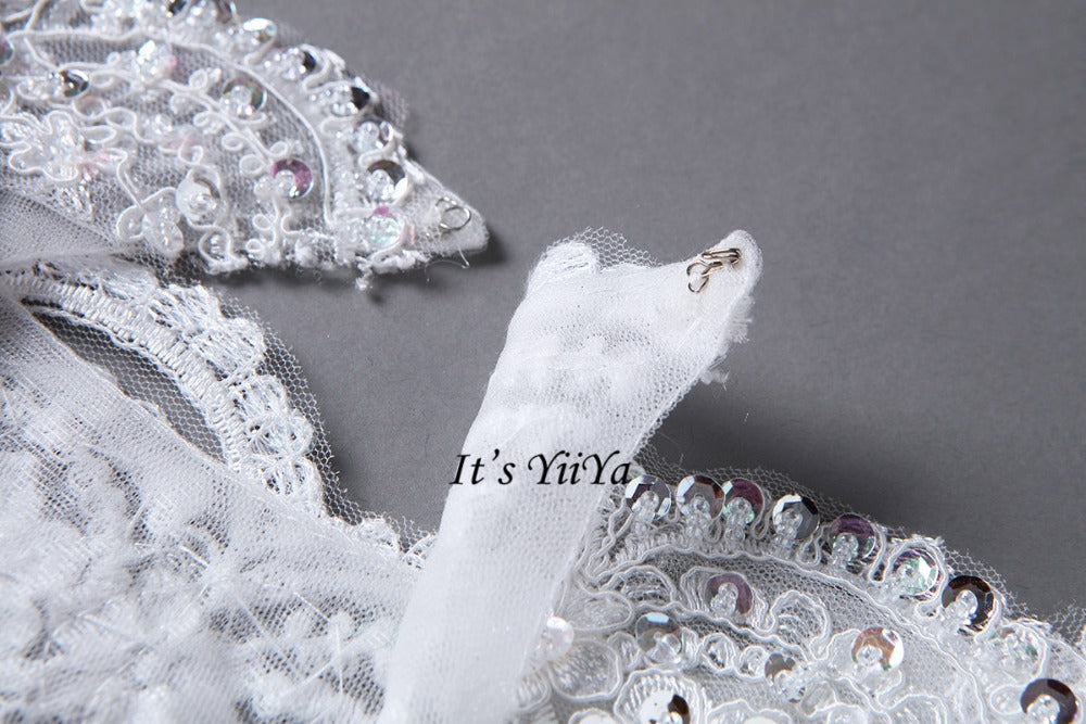 Free Shipping Half sleeve Wedding dresses O-neck Vestidos De Novia Off white dress Bridal Ball gowns Long train Frocks HS620