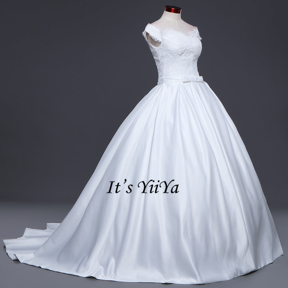 Free shipping New Arrival Short sleeve Wedding Dresses Long Train Gowns Appliques Frocks dress V-neck Vestidos De Novia IY014