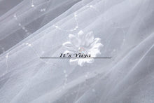 Load image into Gallery viewer, DHL Free Shipping New Train White Vestidos De Novia Design Bride Wedding frocks Strapless Flowers Bridal Wedding dresses TH52
